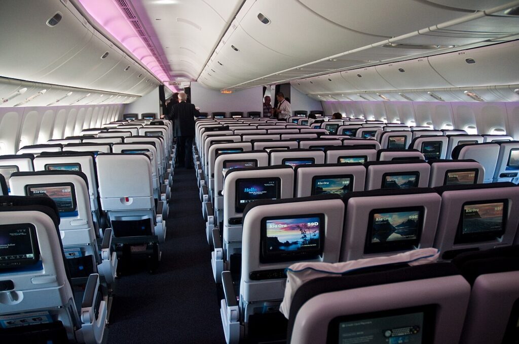 1280px Air New Zealand Pacific Economy 777 300ER cabin
