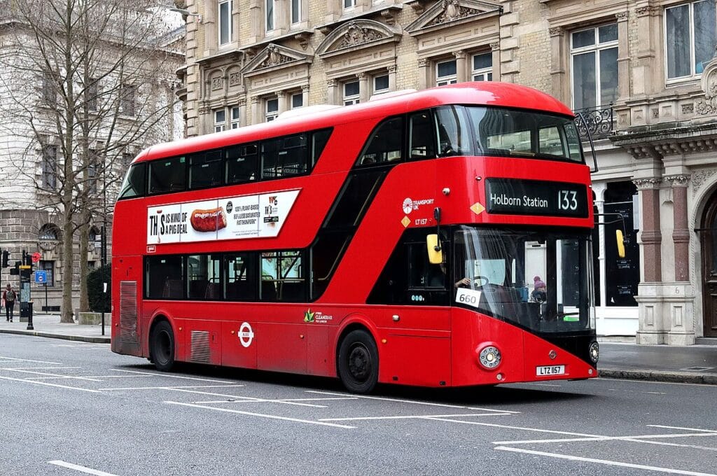 1280px Abellio LT157 28LTZ115729 Holborn Viaduct 20.01.2024