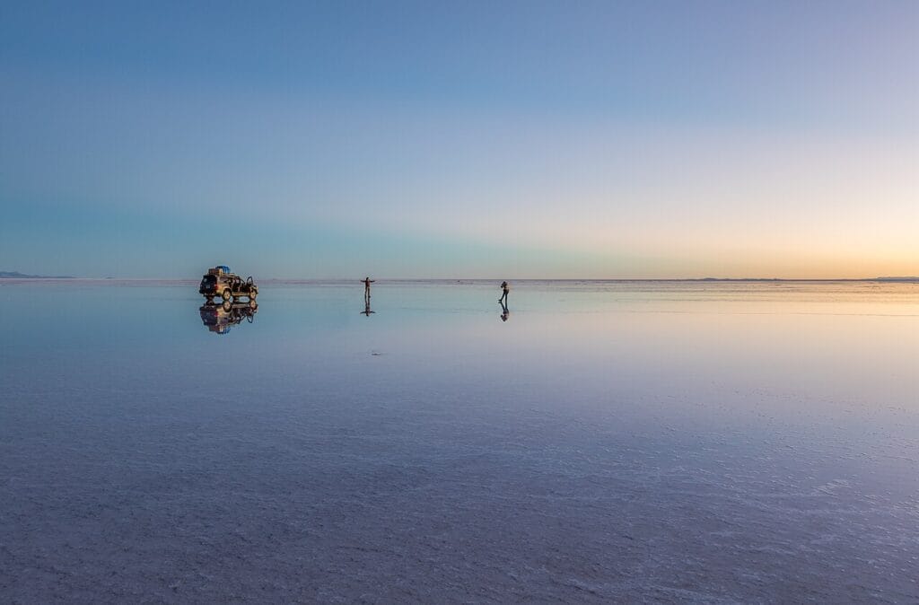 1280px Salar de Uyuni2C Bolivia2C 2016 02 042C DD 16 18 HDR 1