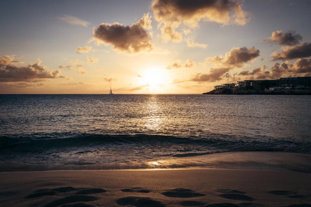 Saint-Martin — October