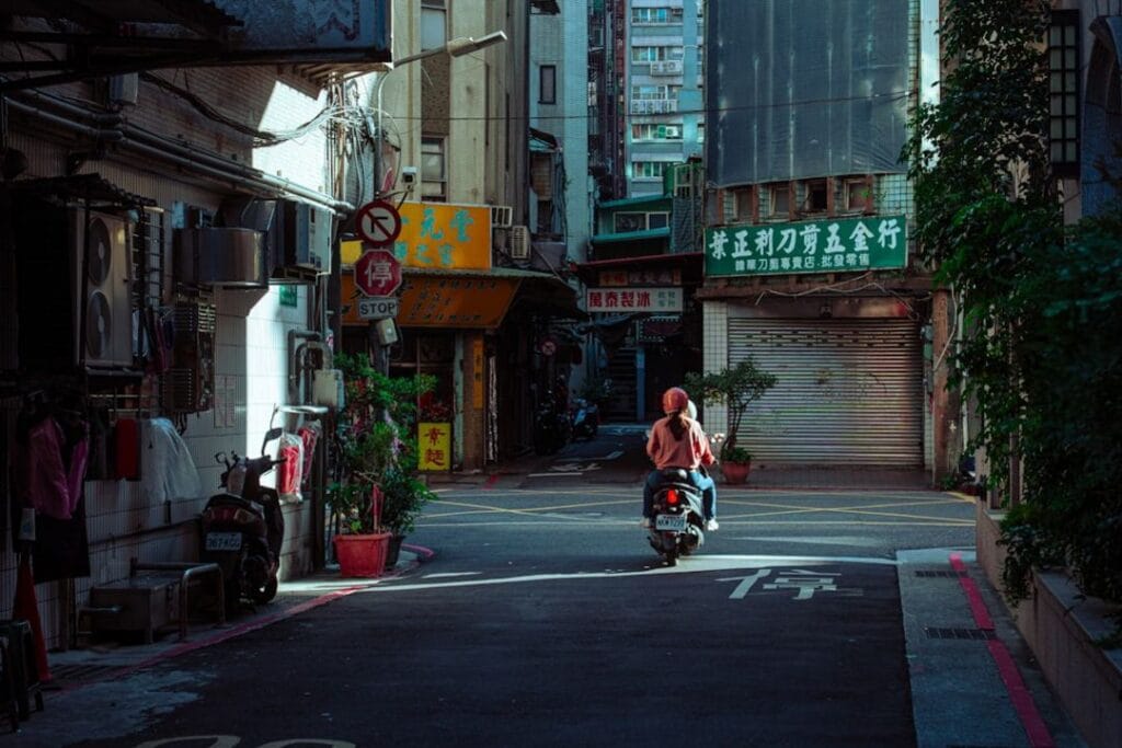 -Taiwan clothes