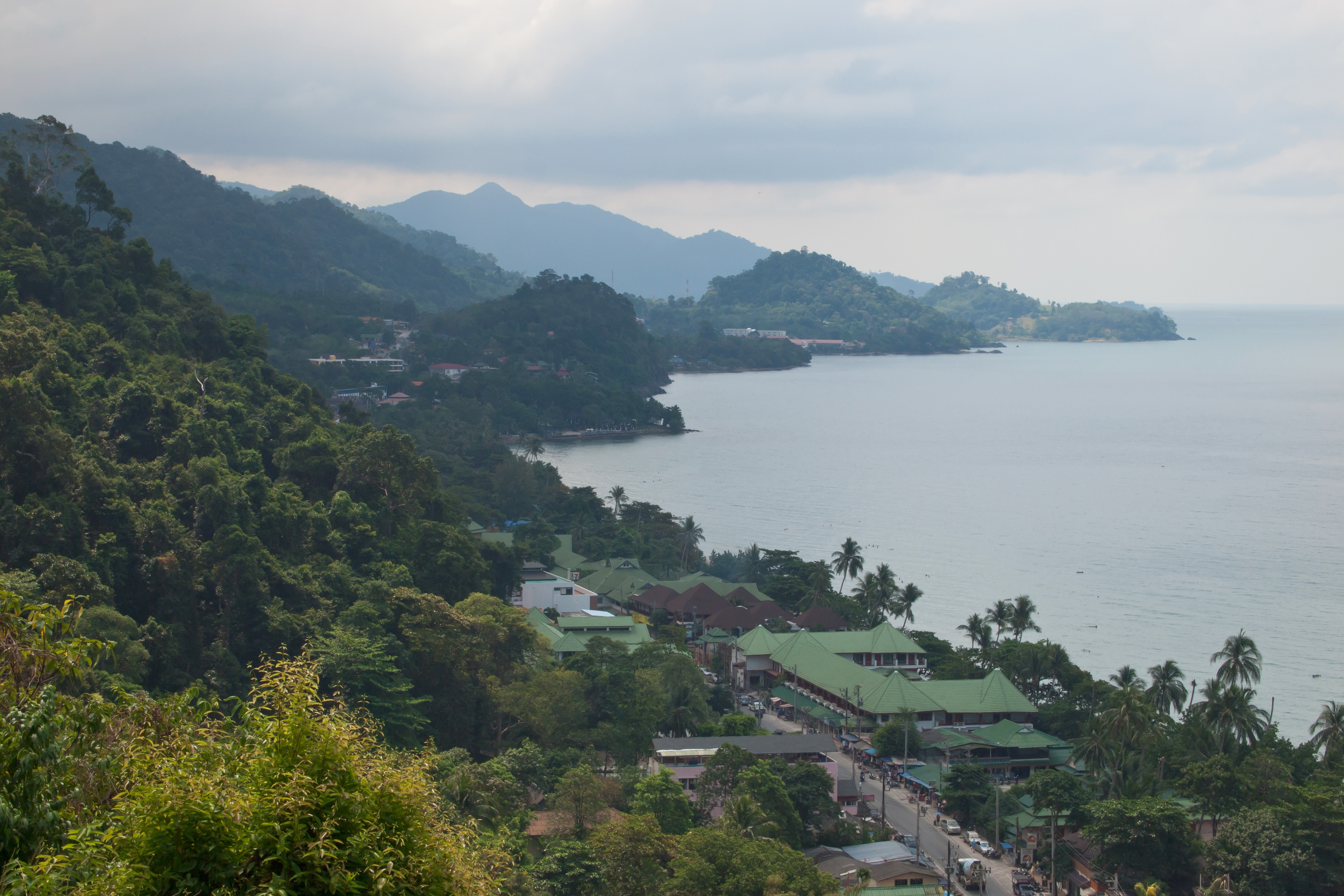 Les plus belles îles de Thaïlande : 12 joyaux entre mer d'Andaman et golfe de Thaïlande 37 Panoramic view of Ko Chang west coast