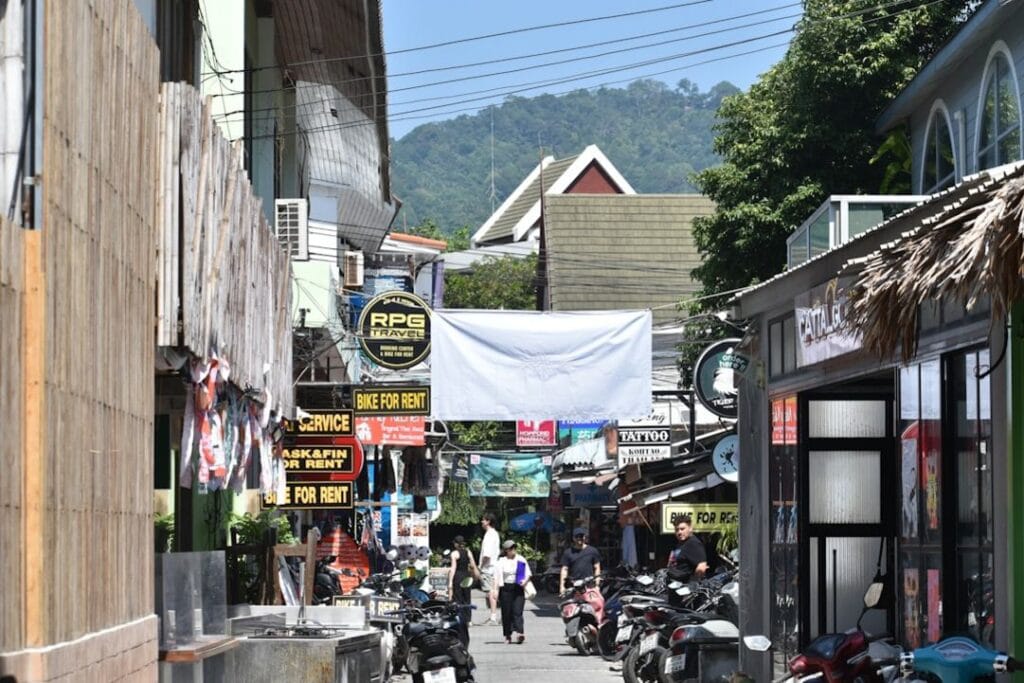 Driving in Thailand: Permit, Traffic and Safety 1 -Thailand traffic