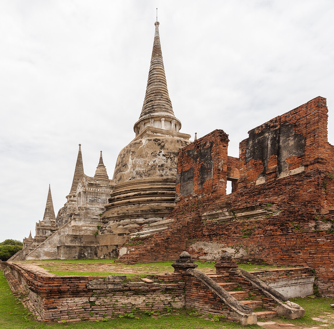 Wat Phra Si Sanphet, Thailand religious landmark