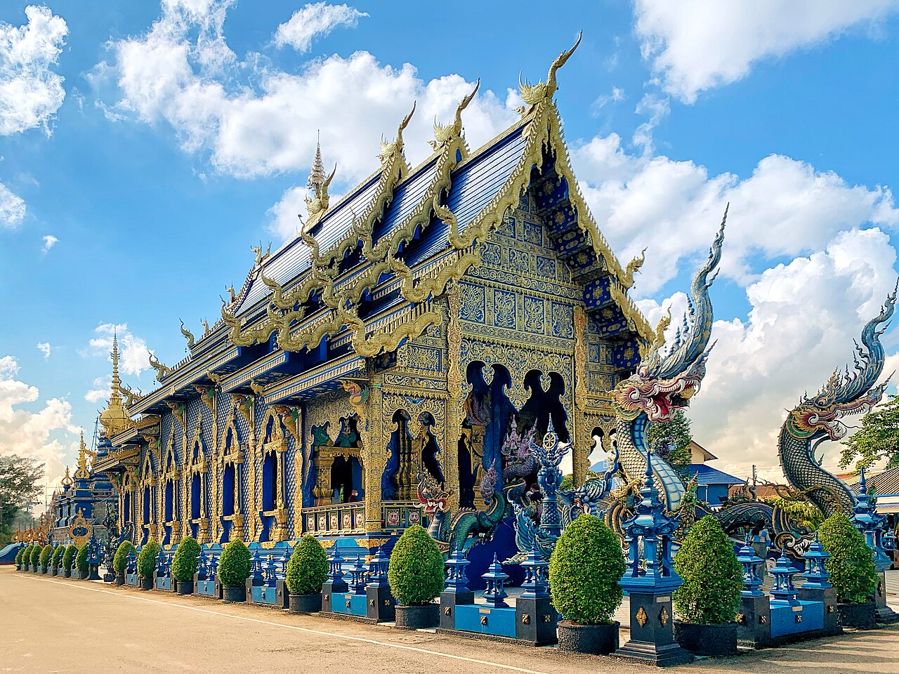 Wat Rong Suea Ten (Blue Temple), Thailand religious landmark