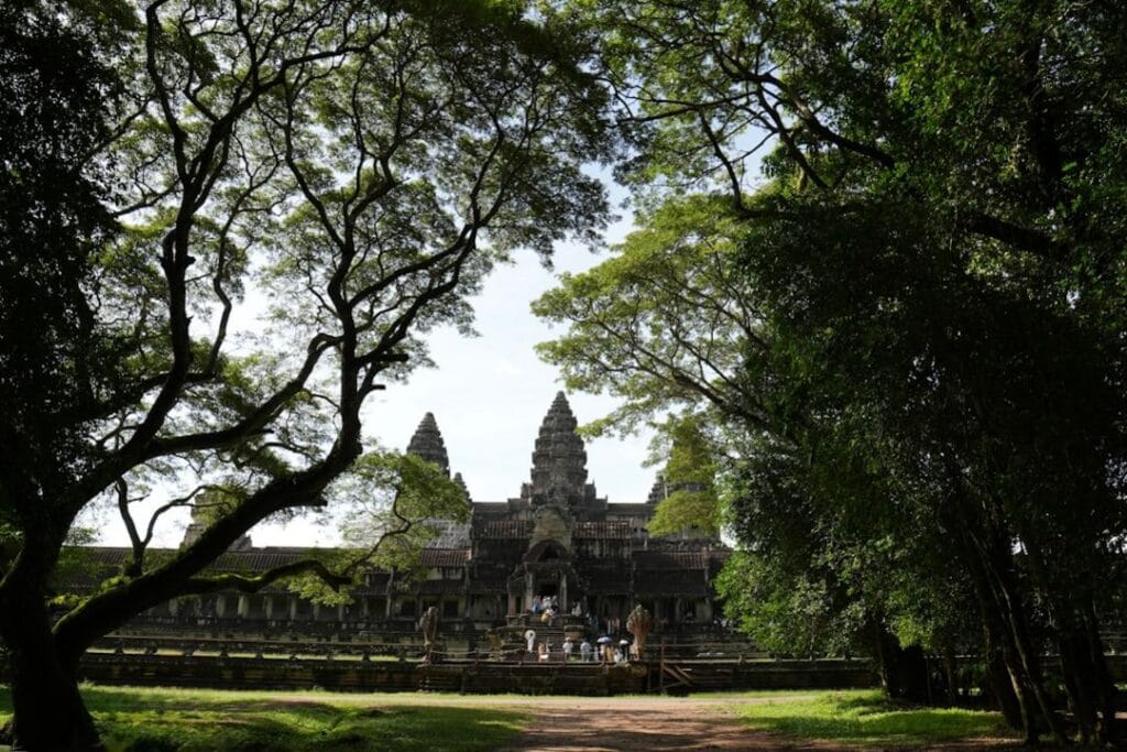 -Angkor Wat Sunriseangkor-wat-sunriseSiem Reap