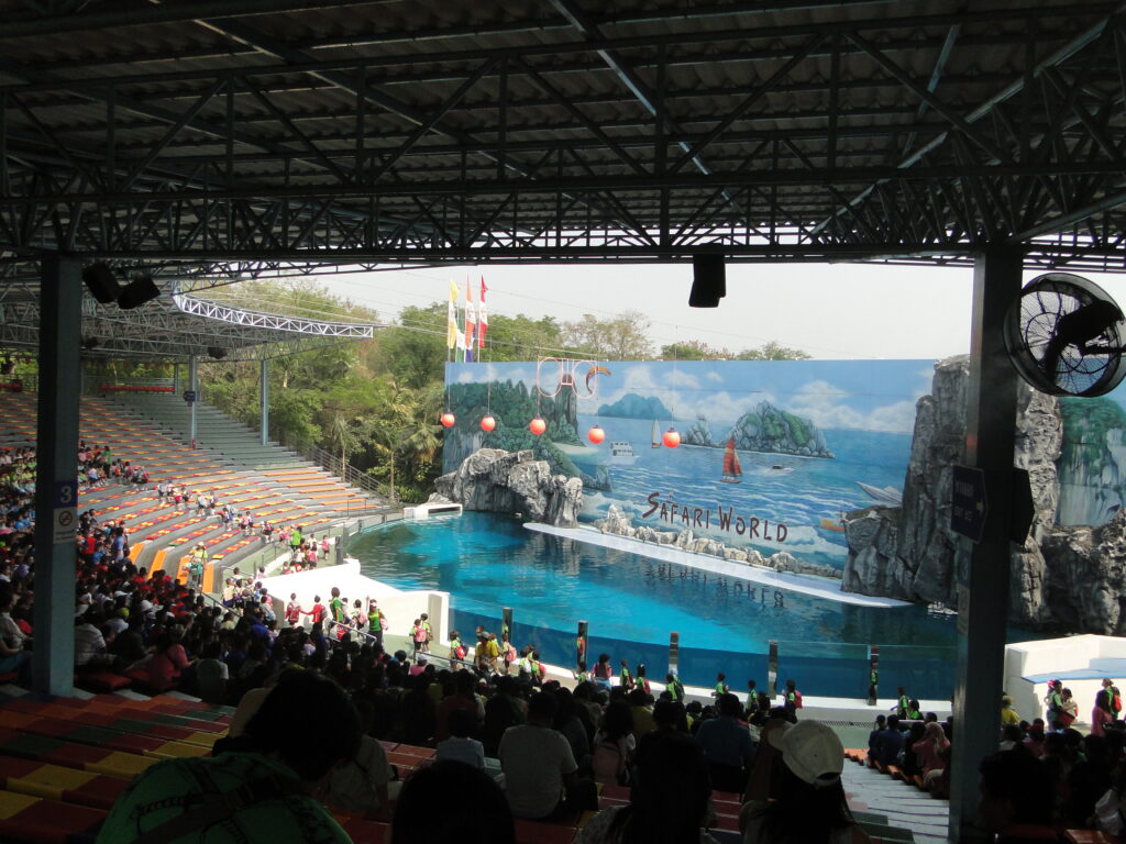Khao Yai Wildlife Safari: Highlights & Hacks 1 Before the Show panoramio