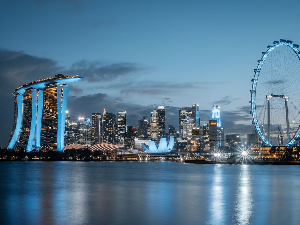 -Marina Bay Sands Skyparkmarina-bay-sands-skyparkSingapore