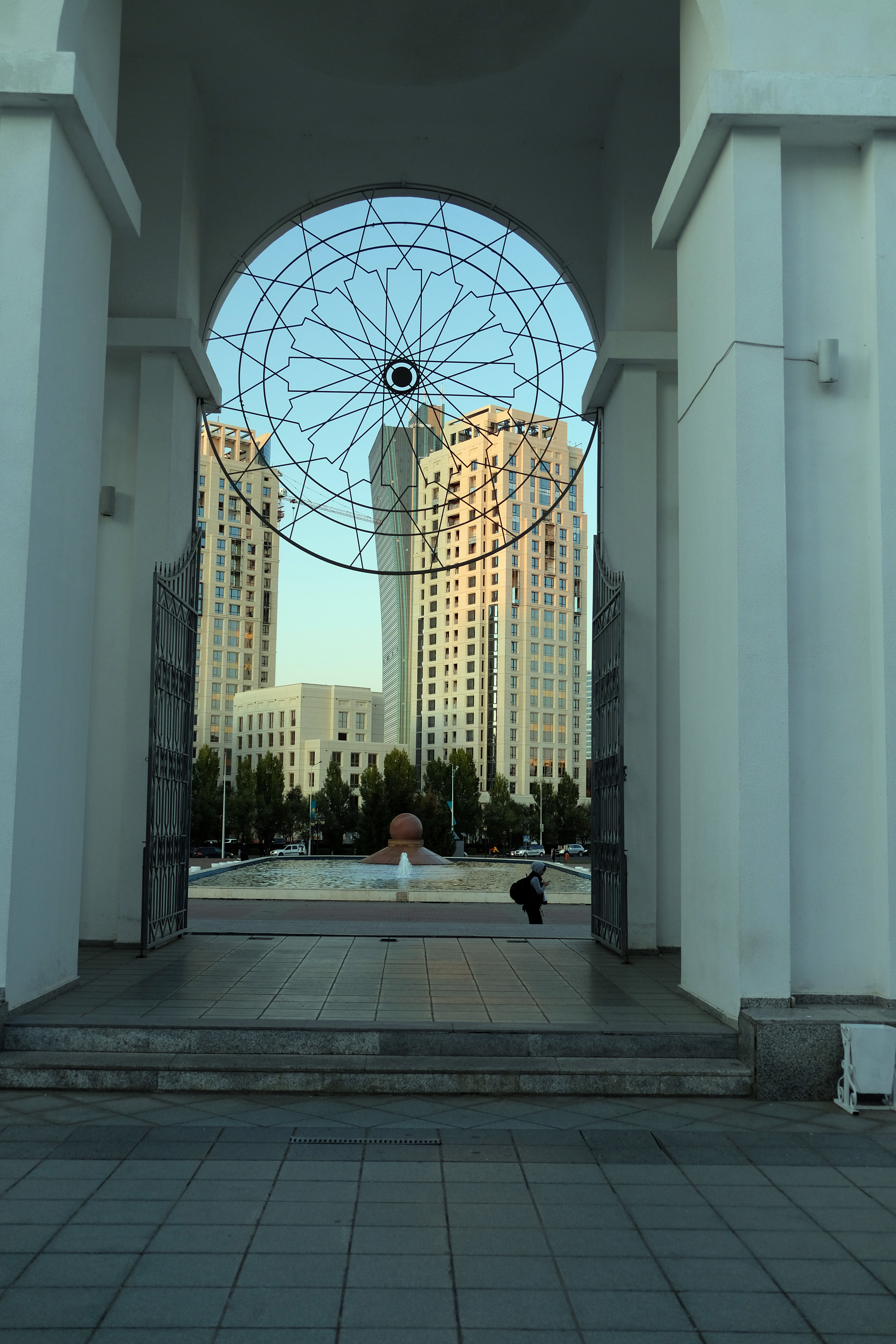 Les 17 principaux sites religieux du Kazakhstan : héritage islamique et orthodoxe 31 Nur-Astana Mosque religious landmark