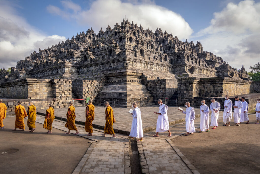 Indonesia's Visa on Arrival Costs IDR 500,000, Not Free 1 Pradaksina 1