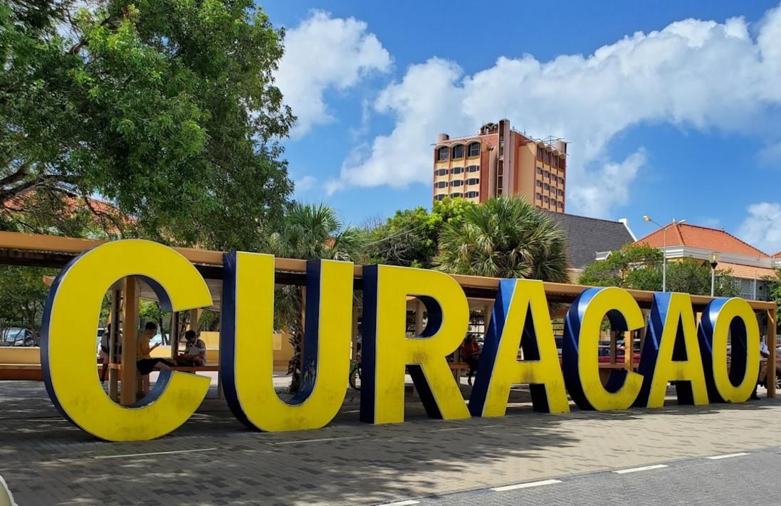 La culture de Curacao : traditions, religion et étiquette 7 Curacao religious site
