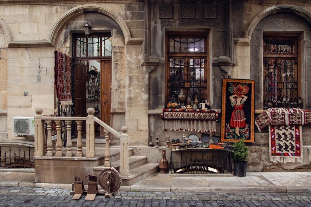 Azerbaijan packing list for 7 days - handle city and cultural sites with ease 4 Azerbaijan laundry service