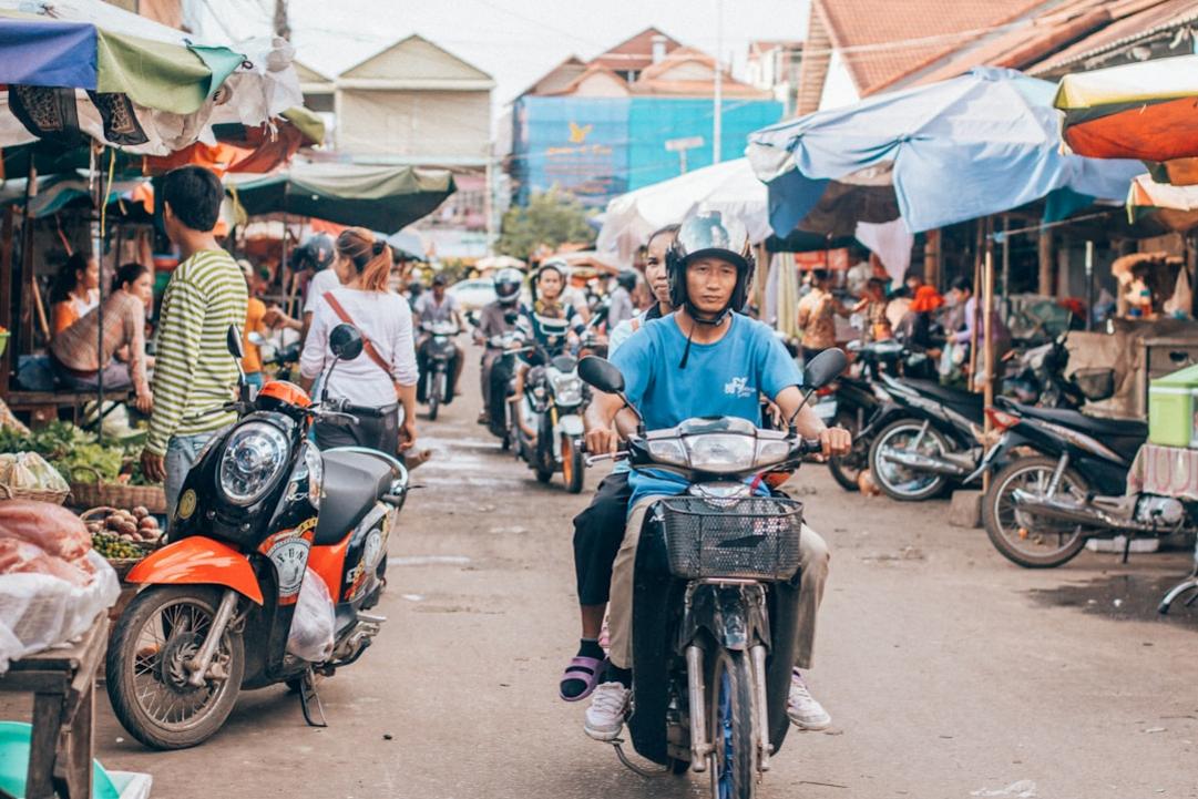 SIM card and eSIM in Cambodia
