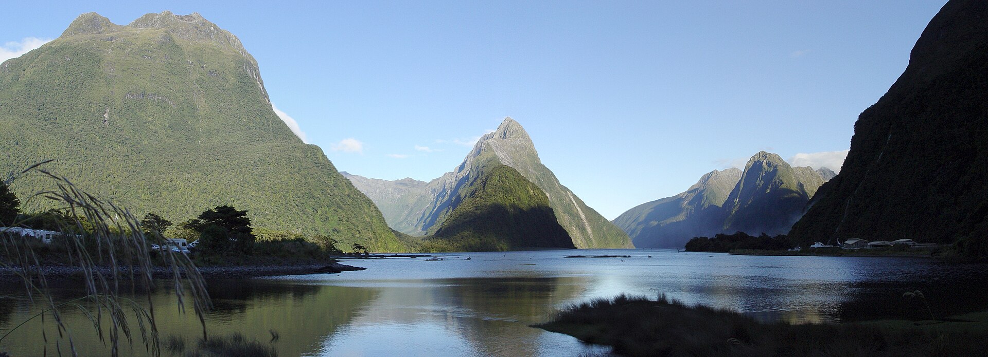 Nouvelle-Zélande : agneau rôti et Pinot Noir, vins et fruits de mer 15 Milford Sound, New Zealand