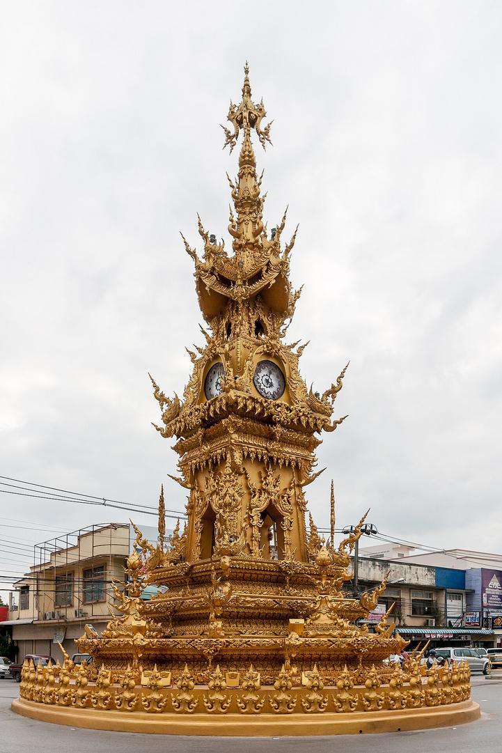 9 choses à faire à Chiang Rai, Temple Blanc et Triangle d'Or 5 L'odeur épicée des herbes fraîches emplit le marché de nuit de Chiang Rai, dans le quartier de Wiang, au cÅ“ur de la ville.