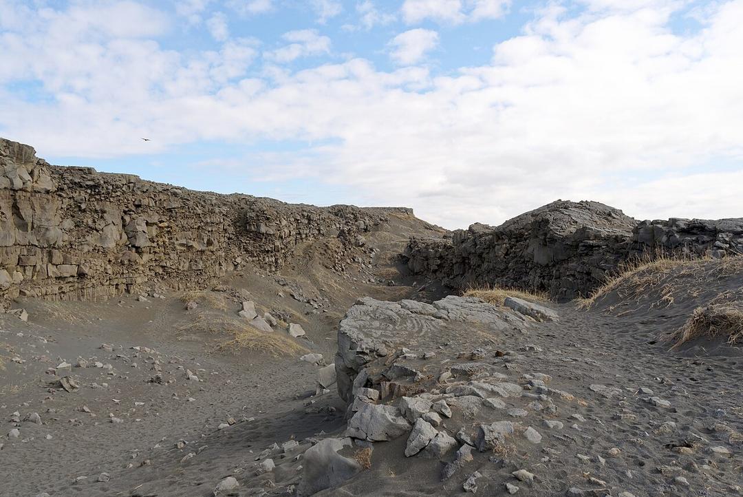 9 Things to do in Reykjanes Peninsula Lava Fields & Hot Springs 3 Feel the warm steam rising at Gunnuhver hot springs while the salty ocean breeze hits the Reykjanes harbor docks.