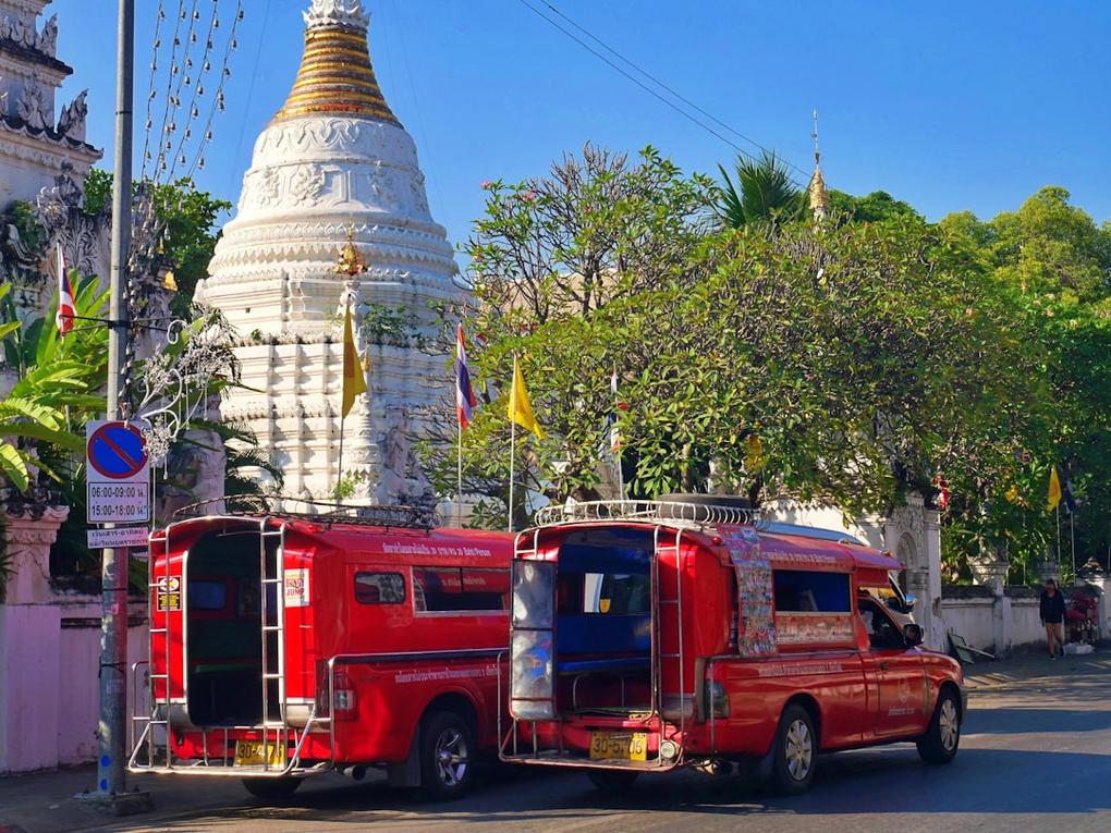 Driving in Thailand: Permit, Traffic and Safety 4 Thailand road