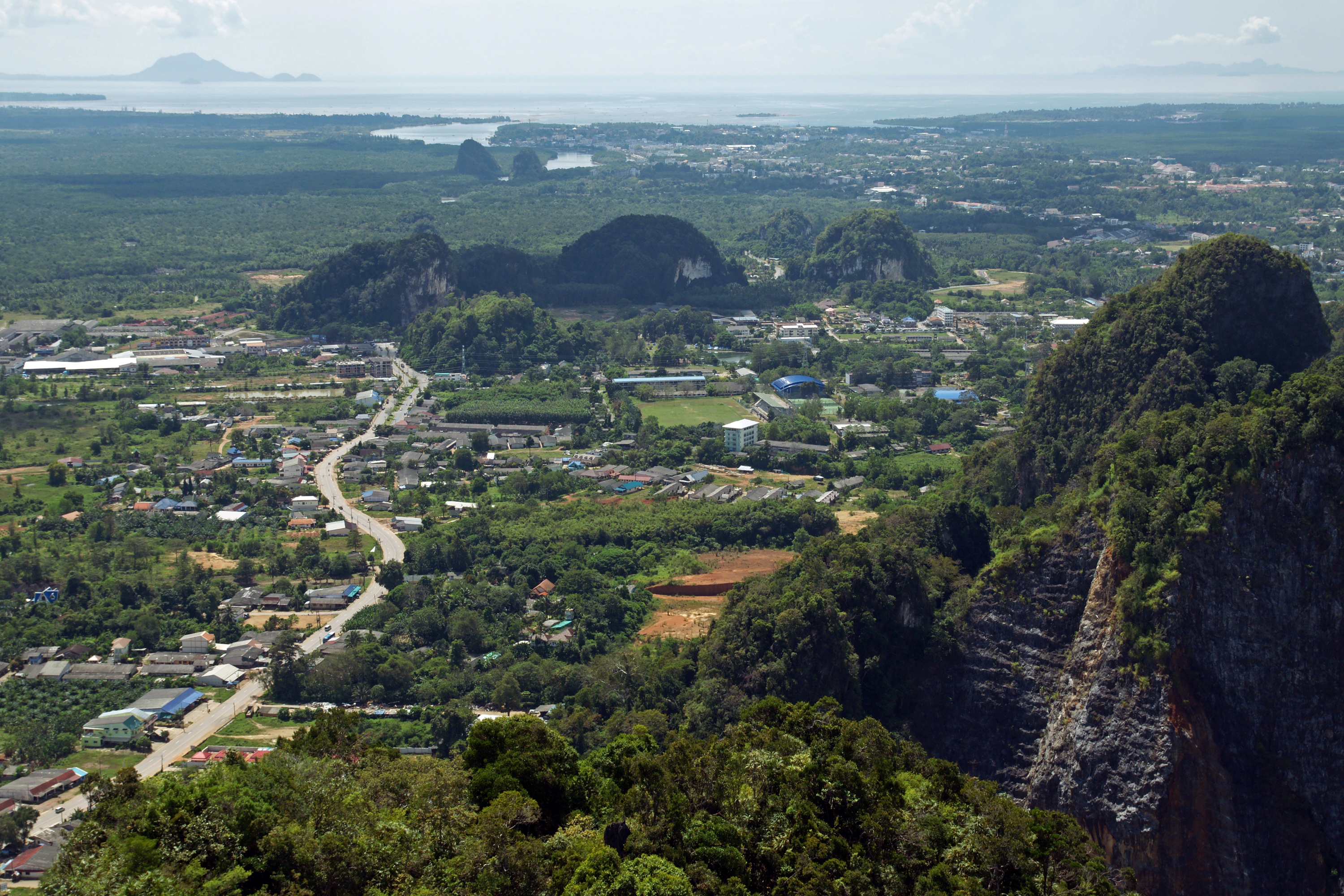 Rock Climbing in Krabi Thailand: Routes, Costs, and Tips 3 Krabi, Thailand